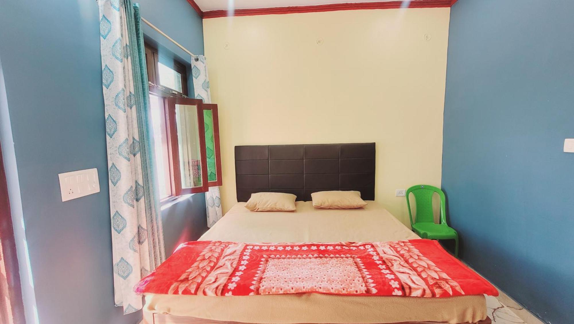 Mahi Restaurant & Guest House Almora Exterior foto